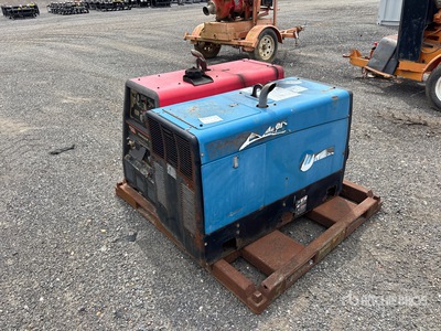Quantity of (2) Motor aangedreven lasser