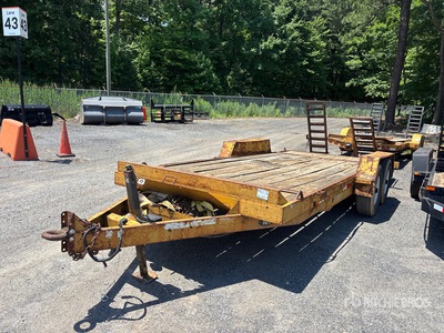 2004 Premier Trailers Inc 20 ft T/A Equipment Trailer