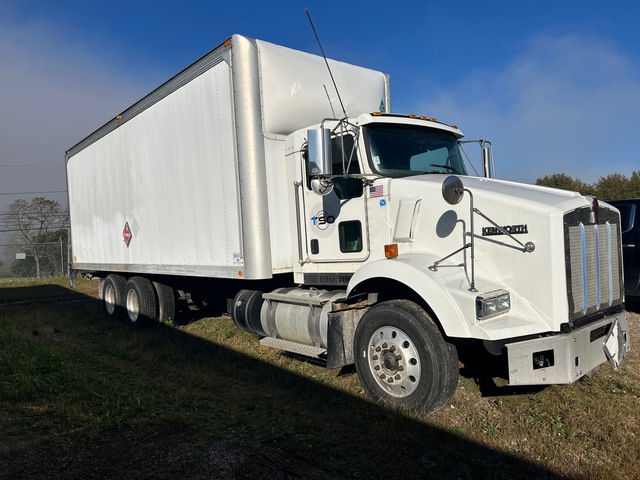 2015 Kenworth T800 6x4 Van Truck