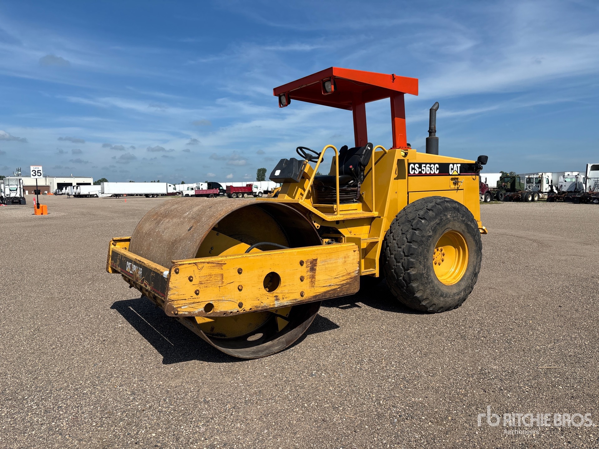 1996 Cat CS-563C Smooth Drum Compactor