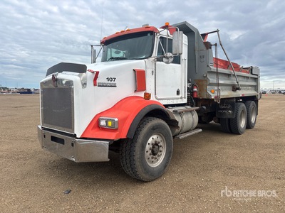 2002 Kenworth T800 6x4 T/A Dump Truck