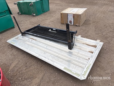 Quantity of (3) Electric الحاجز الخلفي