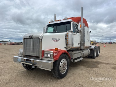 2007 Western Star 4900FA 6x4 T/A Sleeper Truck Tractor