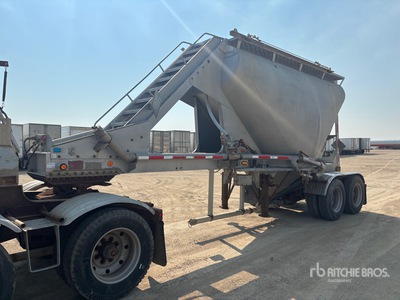 1989 Beall Super B-Train Pup Pneumatic Bulk Trailer