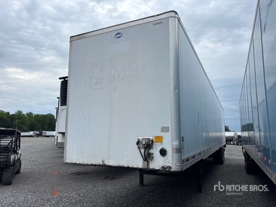 2008 Utility VS2DX 53 ft x 96 in T/A Van Trailer