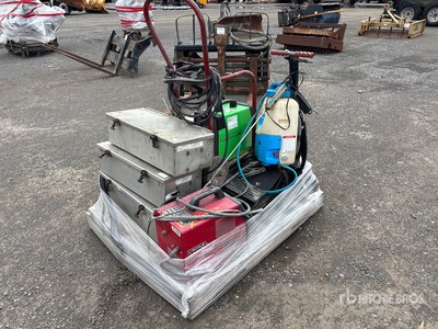 Milton CUT40B Plasma Cutter