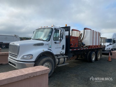 2007 Freightliner M2 106 6x4 شاحنة مسطحة