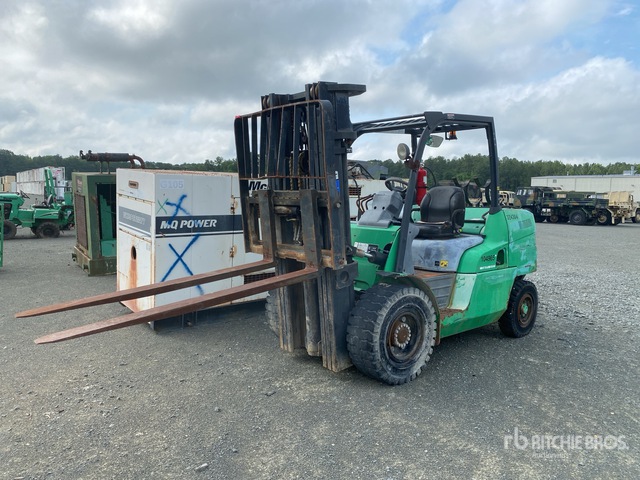 Mitsubishi FG50 9650 lb Pneumatic Tire Forklift