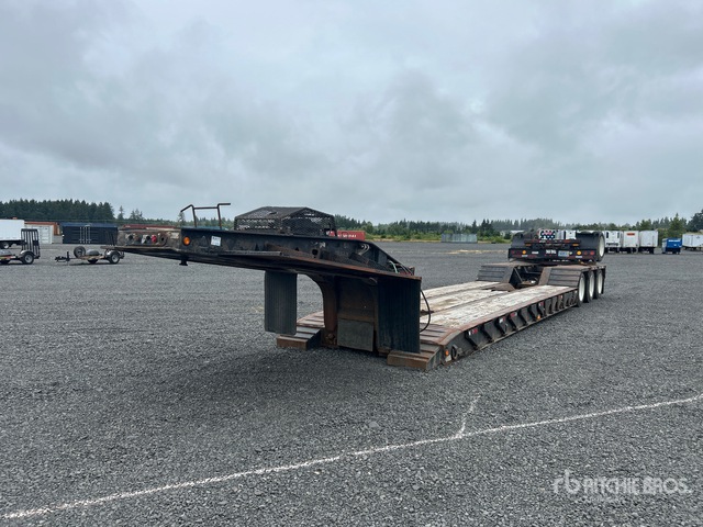 1998 Trail King Tri/A Removable Gooseneck Lowboy Trailer