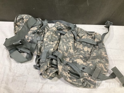(557) Waist Packs