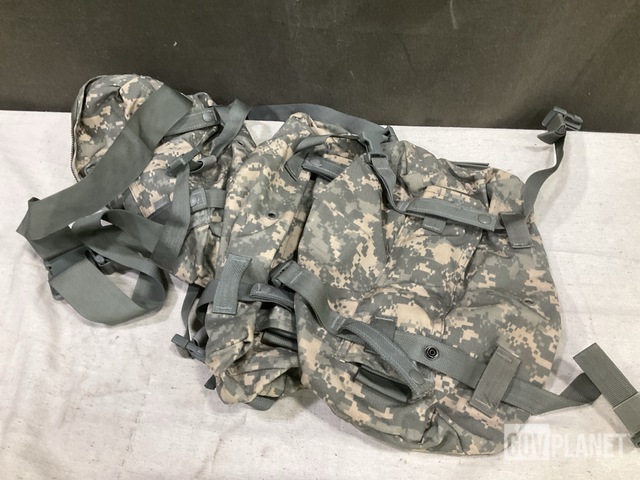 (557) Waist Packs