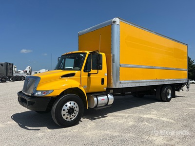 2019 International 4300 6x4 Furgoneta caja cerrada