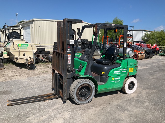 2016 Mitsubishi FG30N 5500 lb Pneumatic Tire Forklift