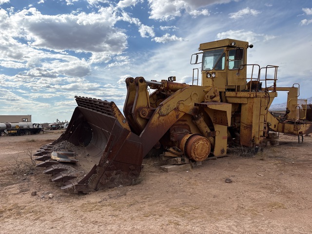 Cat Wheel Loader (Inoperable)