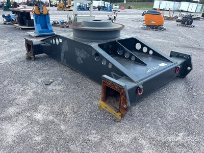 2015 Cat 323F L Amphibious Housing Frame Attacco per escavatore