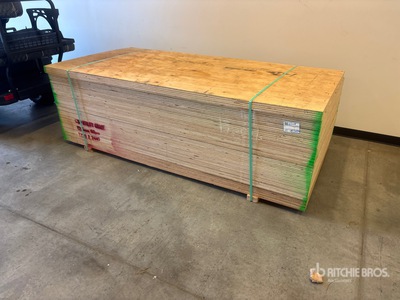 Quantity of (60) 4 ft x 8 ft x 1/2 in CSP/DFP No Stamp Madera contrachapada (Unused)