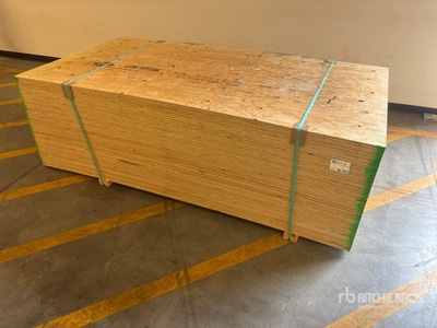 Quantity of (50) 4 ft x 8 ft x 5/8 in CSP/DFP No Stamp Madera contrachapada (Unused)
