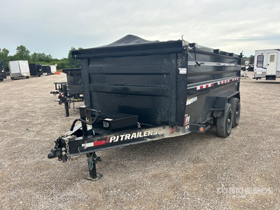 2025 PJ Trailers DM142 14 ft T/A Rimorchio Leggero Ribaltabile