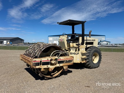 Ingersoll Rand SD100F Smooth Drum Compactor