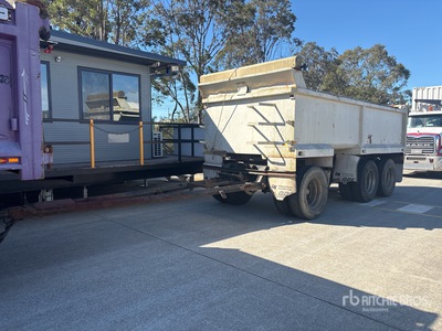 2000 Cobo Super Dog End Dump Trailer