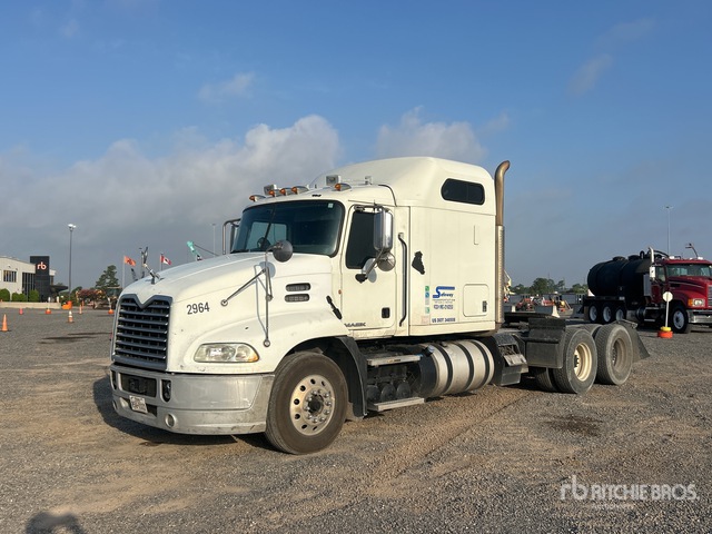 2015 Mack CXU613 6x4 T/A Sleeper Truck Tractor