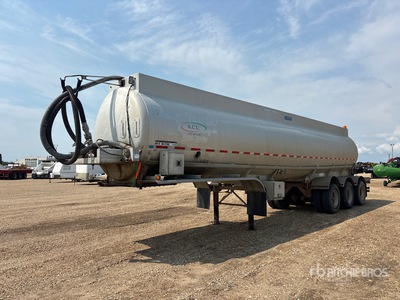 2012 Advance 37500 L Tri/A Water Tank Trailer