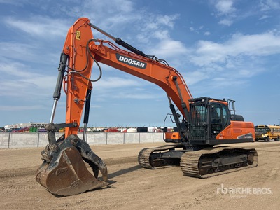 2018 Doosan DX300LC-5 حفارة بجنزير