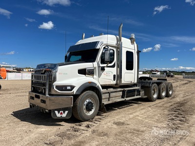 2024 Western Star 49X 8x6 Tri/A Sleeper Truck Tractor