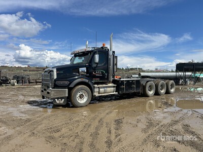 2022 Western Star 49X 8x6 Tri/A Day Cab Truck Tractor