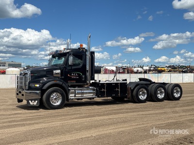 2022 Western Star 49X 8x6 Tri/A Day Cab Truck Tractor