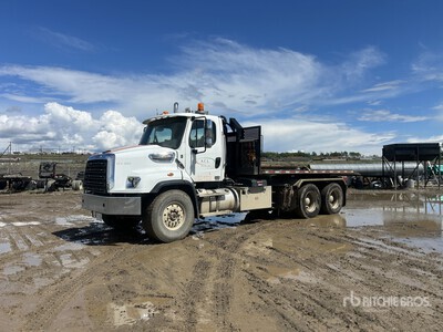 2023 Freightliner 114SD 6x4 フックトラック