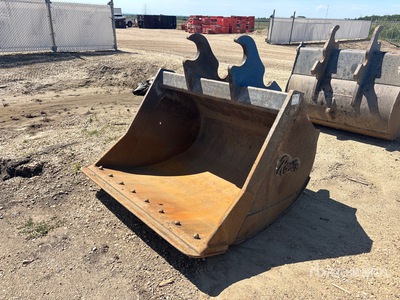 Rentco 66 in Q/C Cleanup دلو حفارة - Fits Doosan DX255LC-5