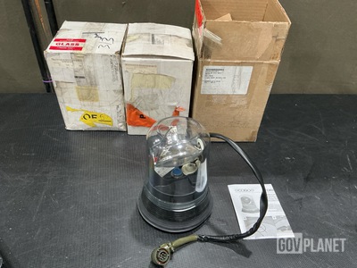 (3) Denel Vehicle Systems R0119846 Swivel Roof Lights