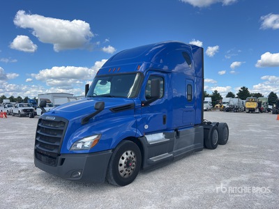 2019 Freightliner Cascadia 126 6x4 Sleeper Truck Tractor