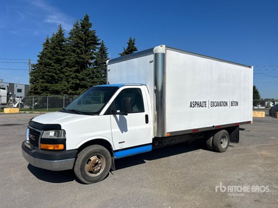 2008 GMC Savana 3500 4x2 Furgoneta caja cerrada
