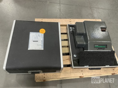 NewBold Addressograph 320 Embossing Machine w/Case