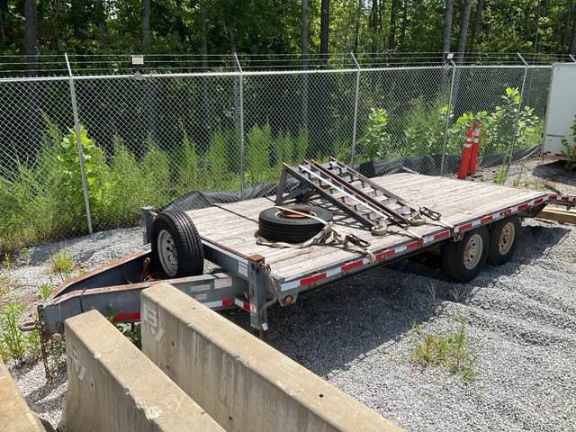 Hardeebilt 19 ft T/A Equipment Trailer