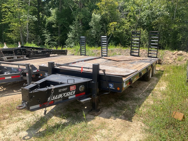 2020 Lucon 15T212ELP 27 ft T/A Equipment Trailer