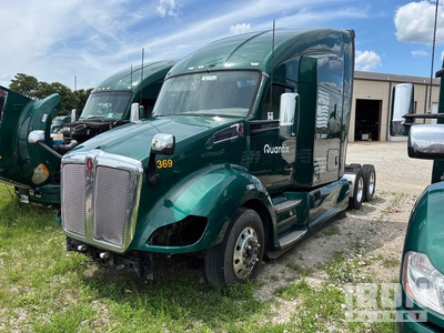 2019 Kenworth T680 6x4 Cabeza Tractora Cabina Dormitorio
