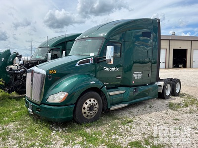 2018 Kenworth T680 6x4 Cabeza Tractora Cabina Dormitorio