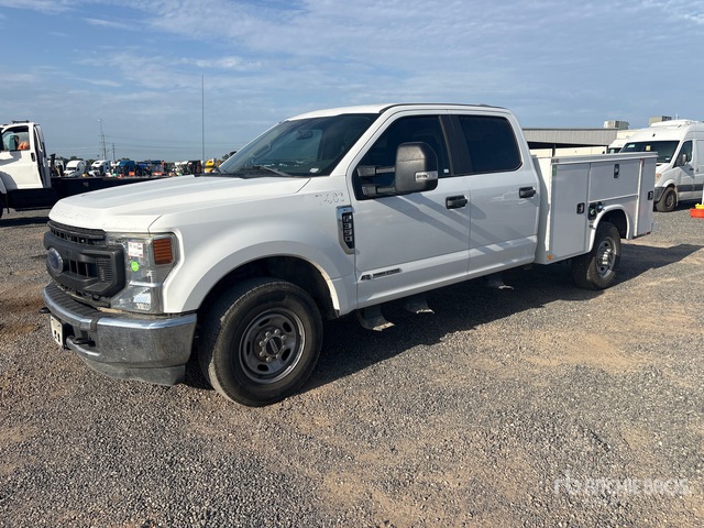2020 Ford F-350 XL 4x4 Crew Cab Utility Truck