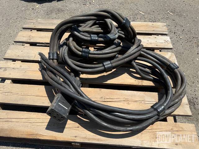 30' GPU  AC Cable Extension The molded aircraft plug/head has excellent moisture, chemical abr