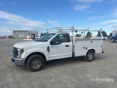 2018 Ford F-250 XL 4x2 Autocarro di servizio