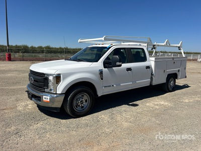 2019 Ford F-350 XL 4x2 Crew Cab Camion utilitaire