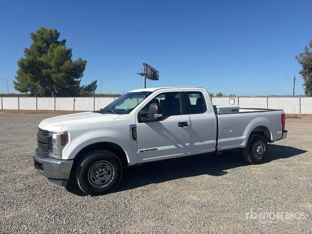 2019 Ford F-350 XL 4x2 Extended Cab Pickup