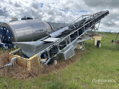 Double T Equipment Ltd 27 in x 52 ft Multi-Use Grain Conveyor