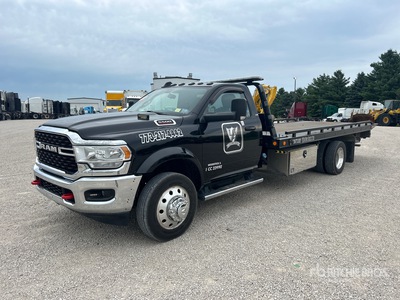 2022 Ram 5500 SLT 4x4 Camion à ridelles