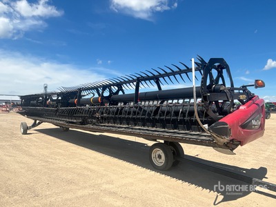 2014 MacDon D65-S 40 ft Draper رأس الحصادة المجمعة