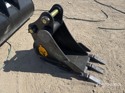 Trojan 12 in Digging Excavator Bucket - Fits 40mm Cat 303, 303.5, 304 Case, New Holland, Kobelco SK35 Deere/Hitachi 35D/G (Unused)