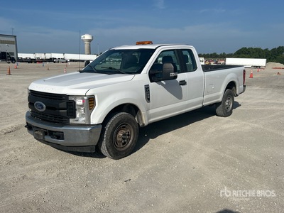 2018 Ford F-250 XL 4x2 Extended Cab Pickup